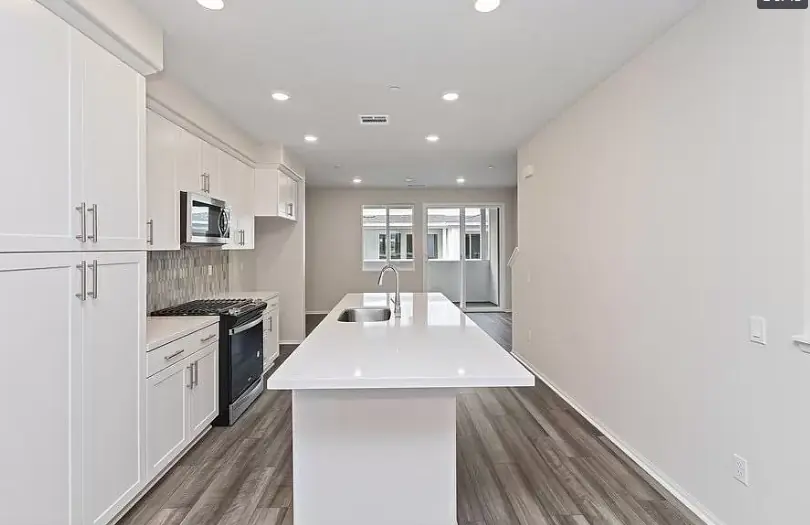 1698 Cayton Loop, West Covina, CA